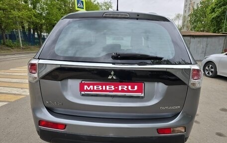 Mitsubishi Outlander III рестайлинг 3, 2012 год, 1 650 000 рублей, 6 фотография