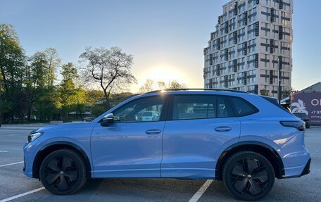 Volkswagen Tiguan, 2024 год, 4 850 000 рублей, 2 фотография