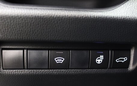 Toyota RAV4, 2019 год, 3 180 000 рублей, 14 фотография