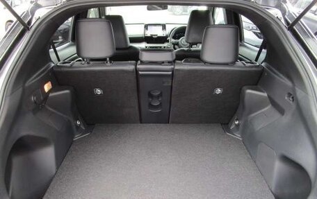 Toyota Yaris Cross, 2022 год, 1 311 000 рублей, 20 фотография