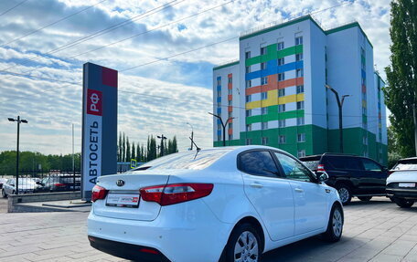 KIA Rio III рестайлинг, 2014 год, 980 000 рублей, 2 фотография