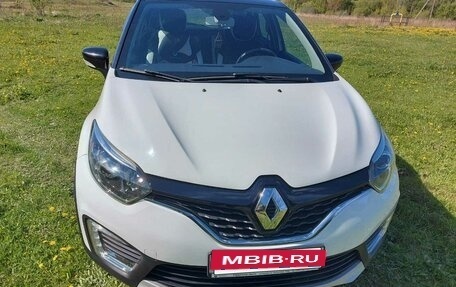 Renault Kaptur I рестайлинг, 2020 год, 2 000 000 рублей, 3 фотография