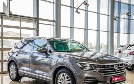 Volkswagen Touareg III, 2019 год, 4 358 000 рублей, 1 фотография