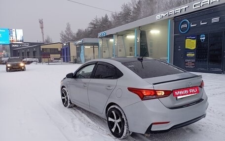 Hyundai Solaris II рестайлинг, 2017 год, 750 000 рублей, 3 фотография