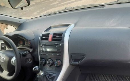 Toyota Auris II, 2010 год, 760 000 рублей, 8 фотография