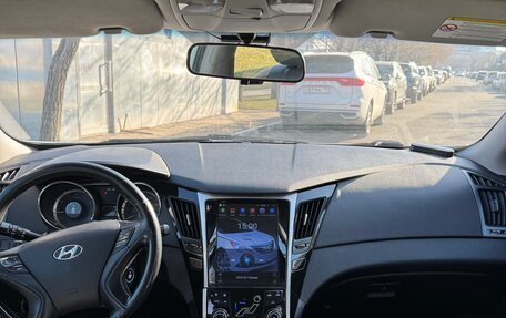 Hyundai Sonata VI, 2011 год, 1 080 000 рублей, 4 фотография