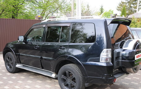 Mitsubishi Pajero IV, 2007 год, 1 300 000 рублей, 2 фотография