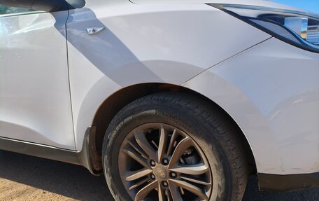Hyundai ix35 I рестайлинг, 2013 год, 1 100 000 рублей, 17 фотография