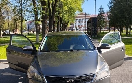 KIA cee'd I рестайлинг, 2011 год, 850 000 рублей, 3 фотография