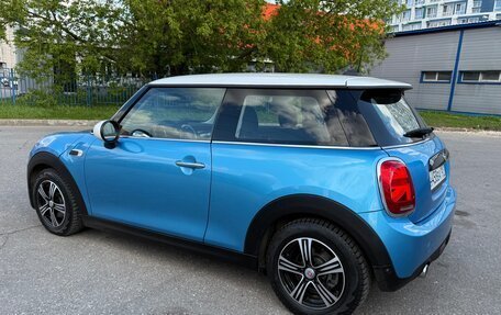 MINI Hatch, 2018 год, 1 550 000 рублей, 4 фотография