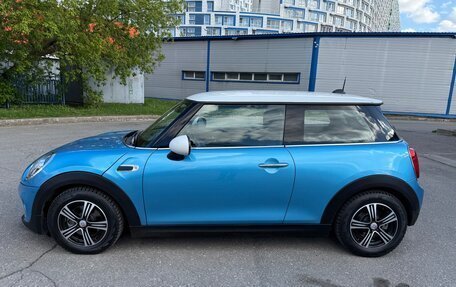 MINI Hatch, 2018 год, 1 550 000 рублей, 3 фотография