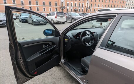 KIA cee'd I рестайлинг, 2010 год, 600 000 рублей, 8 фотография