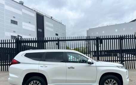 Mitsubishi Pajero Sport III рестайлинг, 2021 год, 4 140 000 рублей, 6 фотография