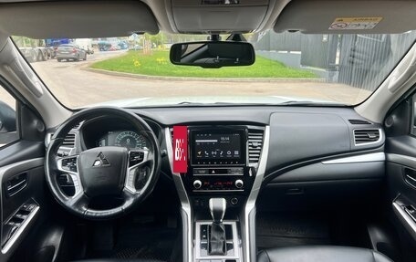 Mitsubishi Pajero Sport III рестайлинг, 2021 год, 4 140 000 рублей, 14 фотография