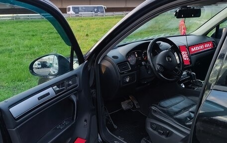 Volkswagen Touareg III, 2011 год, 1 900 000 рублей, 16 фотография