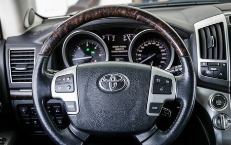 Toyota Land Cruiser 200, 2012 год, 4 058 000 рублей, 33 фотография