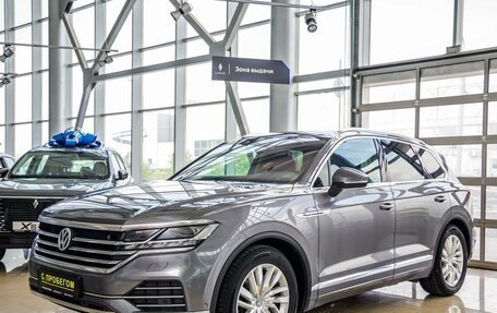 Volkswagen Touareg III, 2019 год, 4 358 000 рублей, 3 фотография