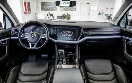 Volkswagen Touareg III, 2019 год, 4 358 000 рублей, 28 фотография