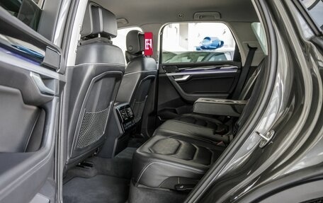 Volkswagen Touareg III, 2019 год, 4 358 000 рублей, 19 фотография