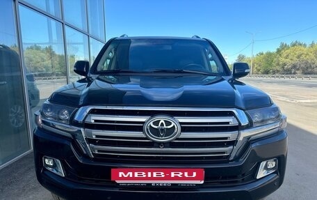 Toyota Land Cruiser 200, 2013 год, 3 790 000 рублей, 2 фотография