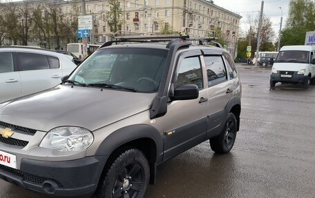 Chevrolet Niva I рестайлинг, 2018 год, 970 000 рублей, 1 фотография