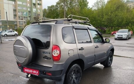 Chevrolet Niva I рестайлинг, 2018 год, 970 000 рублей, 4 фотография