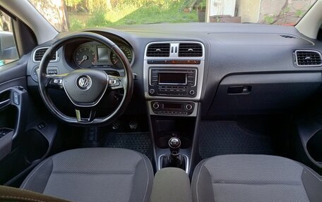 Volkswagen Polo VI (EU Market), 2016 год, 1 030 000 рублей, 3 фотография