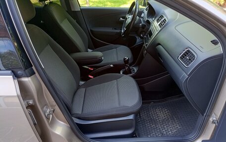 Volkswagen Polo VI (EU Market), 2016 год, 1 030 000 рублей, 4 фотография