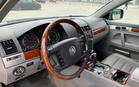 Volkswagen Touareg III, 2003 год, 1 150 000 рублей, 8 фотография
