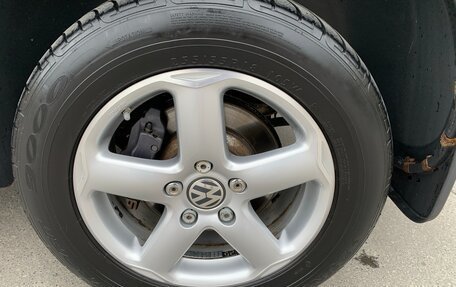 Volkswagen Touareg III, 2003 год, 1 150 000 рублей, 31 фотография
