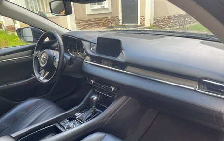 Mazda 6, 2020 год, 2 800 000 рублей, 10 фотография