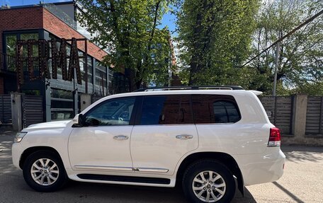 Toyota Land Cruiser 200, 2016 год, 5 750 000 рублей, 7 фотография