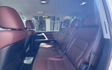 Toyota Land Cruiser 200, 2016 год, 5 750 000 рублей, 14 фотография