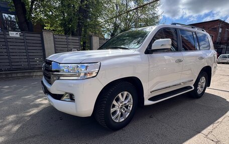Toyota Land Cruiser 200, 2016 год, 5 750 000 рублей, 8 фотография