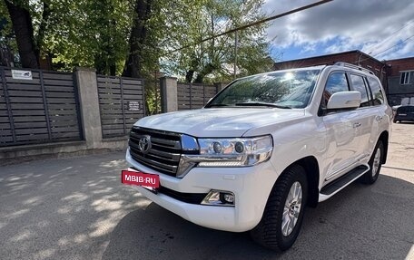 Toyota Land Cruiser 200, 2016 год, 5 750 000 рублей, 5 фотография