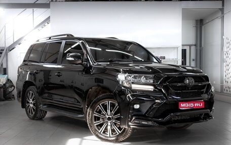 Toyota Land Cruiser 200, 2018 год, 8 700 000 рублей, 1 фотография