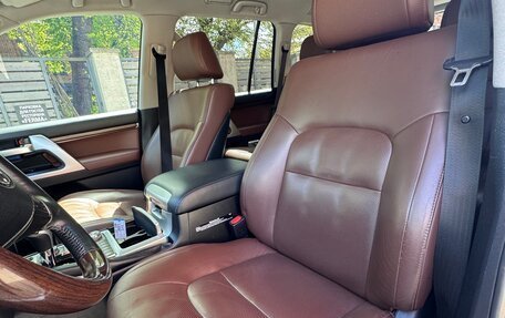 Toyota Land Cruiser 200, 2016 год, 5 750 000 рублей, 18 фотография