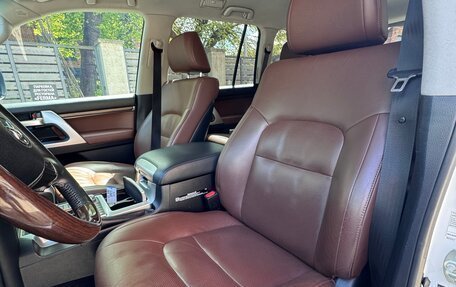 Toyota Land Cruiser 200, 2016 год, 5 750 000 рублей, 20 фотография