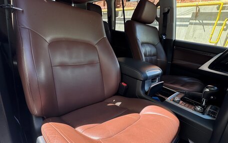 Toyota Land Cruiser 200, 2016 год, 5 750 000 рублей, 30 фотография