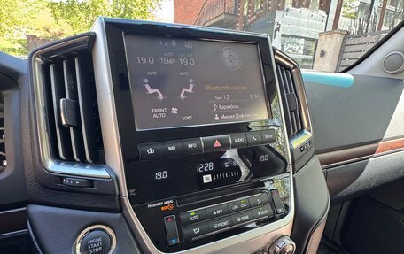Toyota Land Cruiser 200, 2016 год, 5 750 000 рублей, 27 фотография
