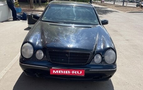 Mercedes-Benz E-Класс, 2000 год, 650 000 рублей, 2 фотография