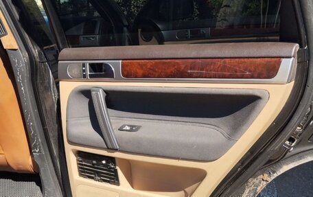 Volkswagen Touareg III, 2003 год, 850 000 рублей, 13 фотография