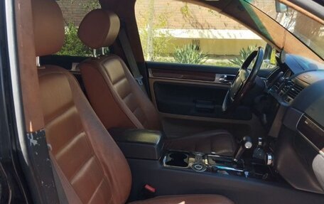 Volkswagen Touareg III, 2003 год, 850 000 рублей, 21 фотография