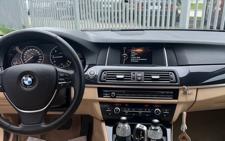 BMW 5 серия, 2014 год, 2 049 500 рублей, 2 фотография