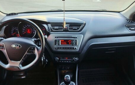 KIA Rio III рестайлинг, 2015 год, 975 000 рублей, 15 фотография