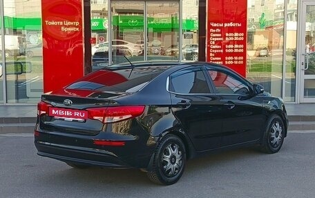 KIA Rio III рестайлинг, 2015 год, 975 000 рублей, 5 фотография