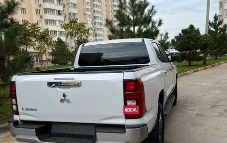 Mitsubishi L200, 2024 год, 5 300 000 рублей, 6 фотография