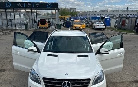 Mercedes-Benz M-Класс, 2014 год, 2 500 000 рублей, 2 фотография