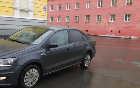 Volkswagen Polo VI (EU Market), 2017 год, 1 300 000 рублей, 3 фотография