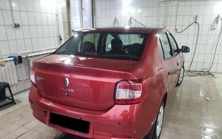 Renault Logan II, 2015 год, 850 000 рублей, 3 фотография